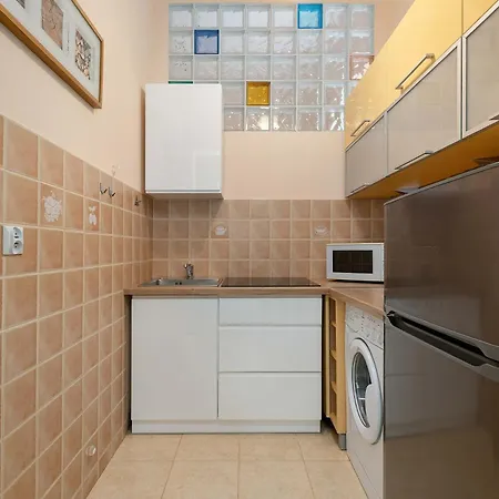 Stylish For Four Guests Close To The Center By Renters Апартаменты