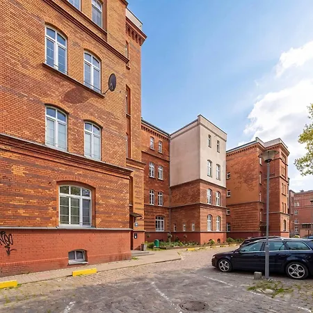 Apartment Stylish For Four Guests Close To The Center By Renters Kolobrzeg